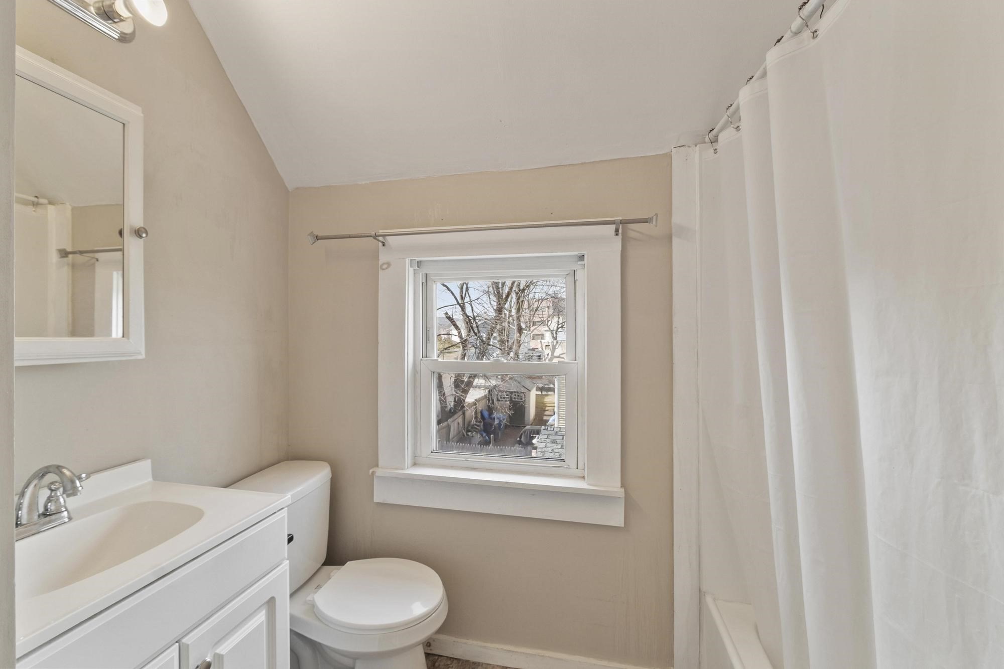 11 Pine Street, Leominster, MA 01453 - Image 34