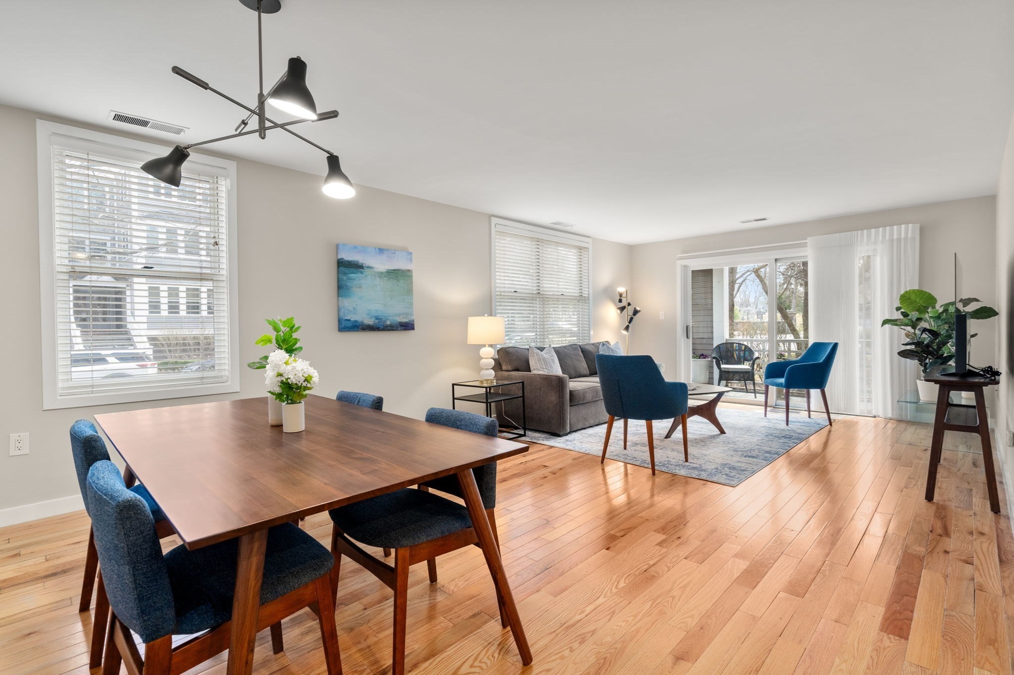 25 Holly Ln Unit 1D, Brookline, MA 02467