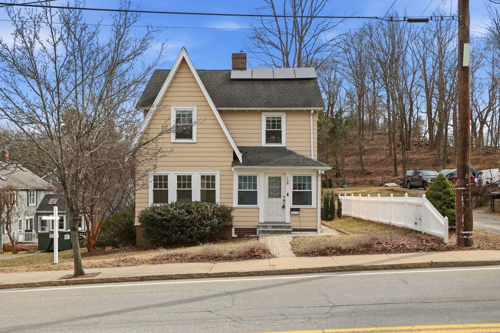 138 Pleasant St, Woburn, MA 01801