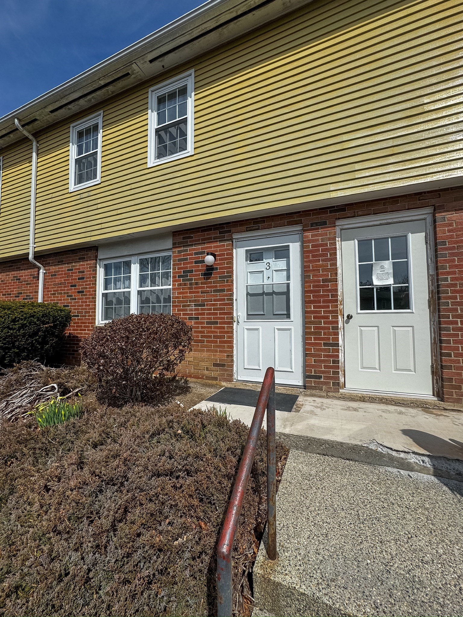 252 West St Unit 3, Amherst, MA 01002