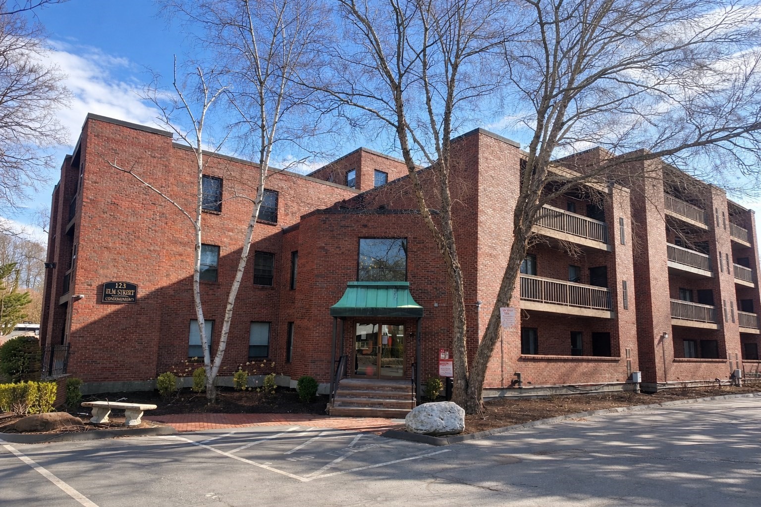 123 Elm St Unit D12, Quincy, MA 02169