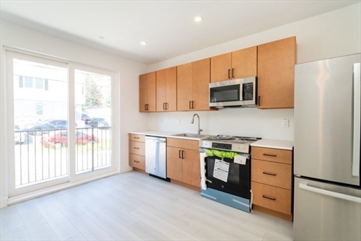 150 Williams, Apt 1