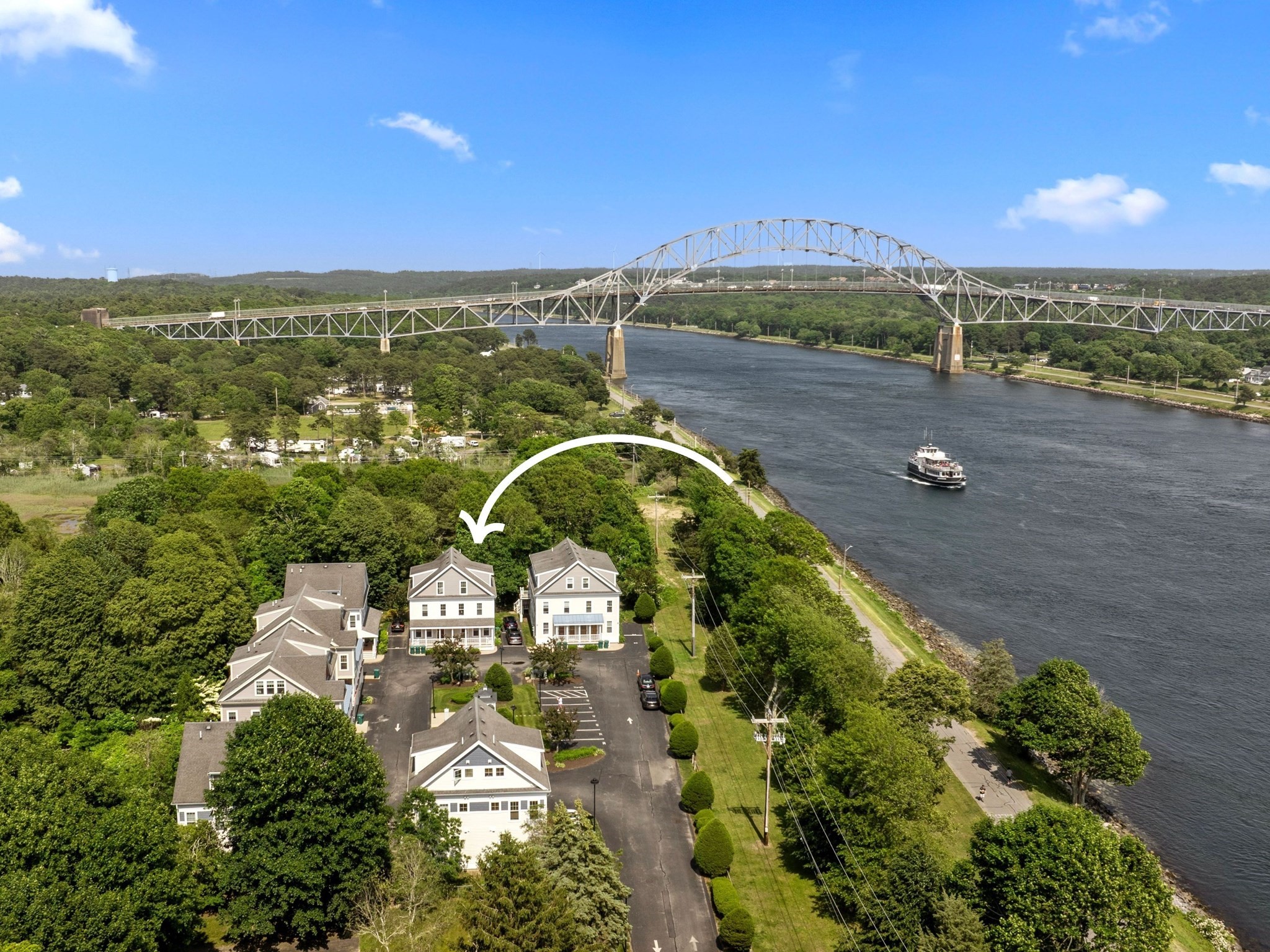 5 Honora Ln Unit 5, Bourne, MA 02532