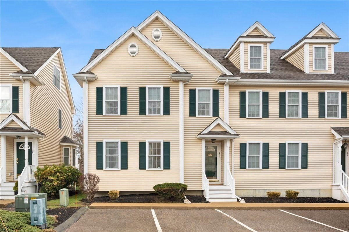 172 Dean St Unit 16, Taunton, MA 02780