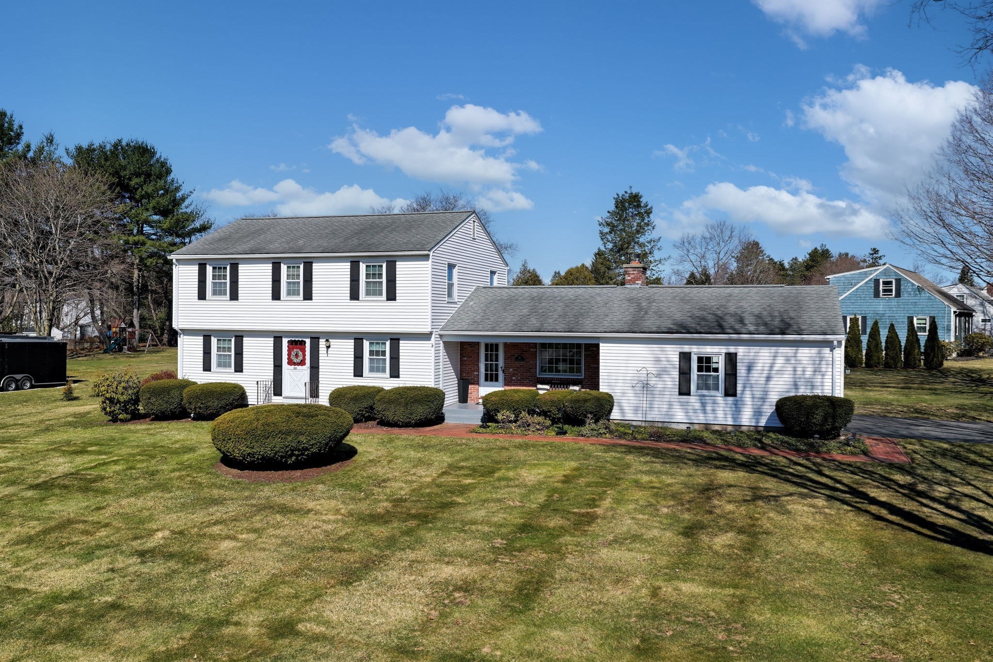 16 Brentwood Dr, Wilbraham, MA 01095