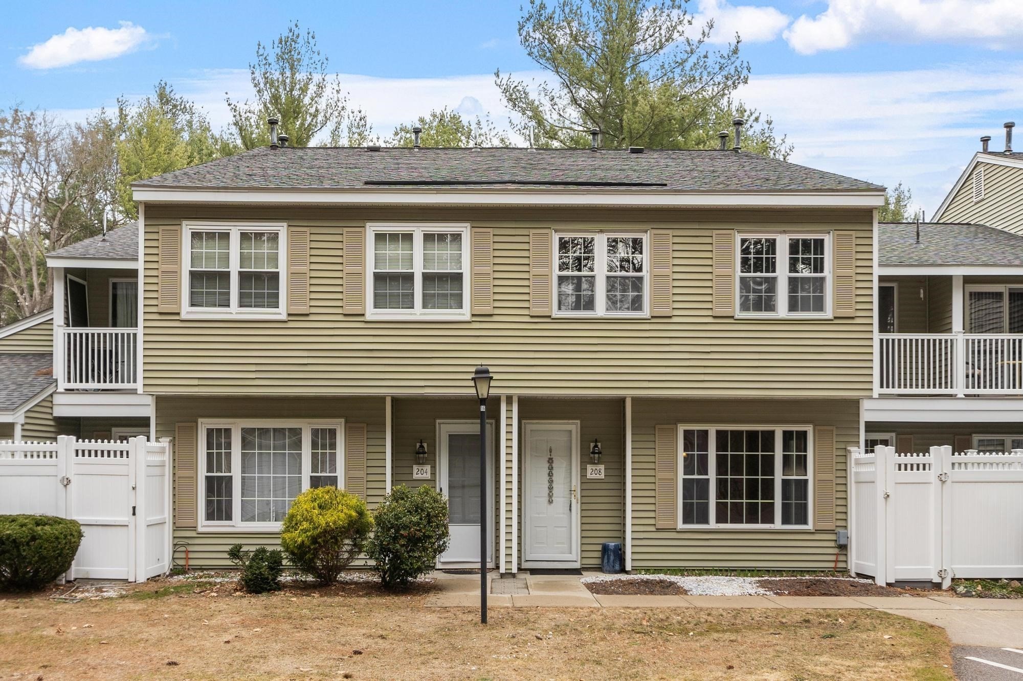208 Edgebrook Dr Unit 208, Boylston, MA 01505