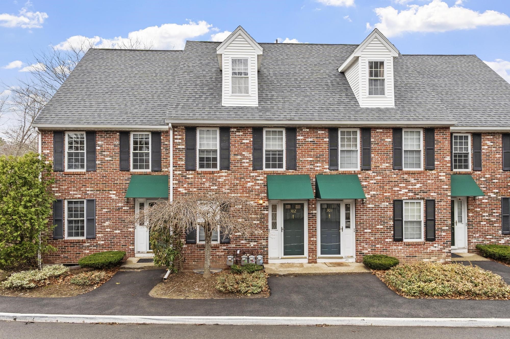 278 Manning St Unit 302, Hudson, MA 01749