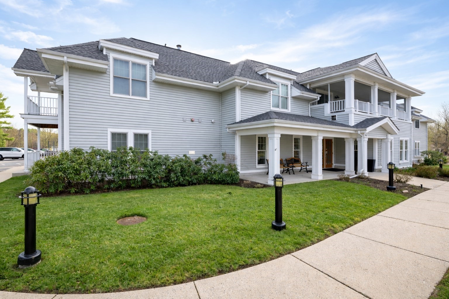 43 Kendall Ave. Unit 105, Sherborn, MA 01770