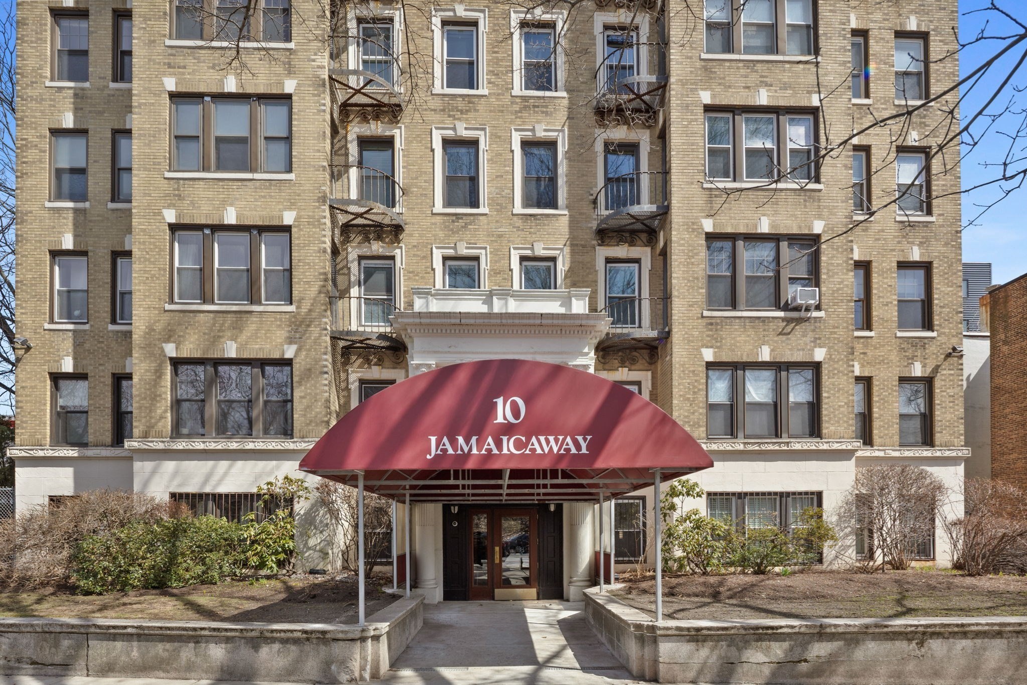10 Jamaicaway Unit 28, Mission Hill, Boston, MA 02130