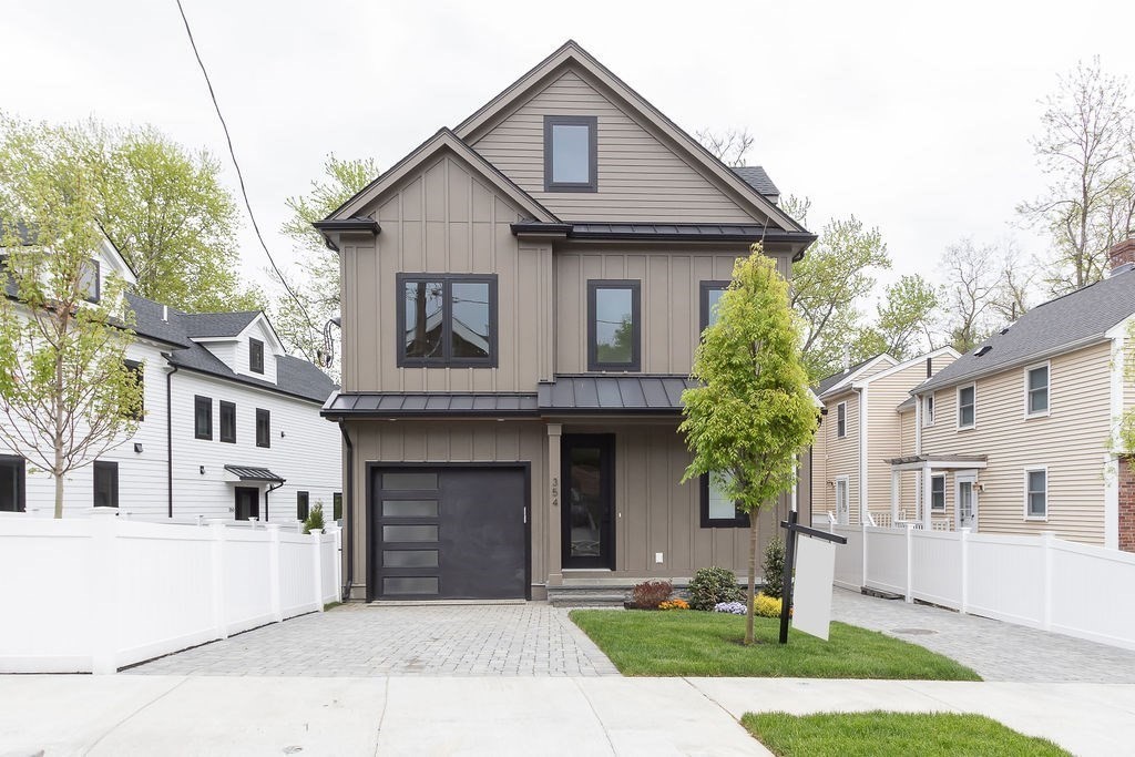 356 Linwood Ave Unit 1, Newton, MA 02460