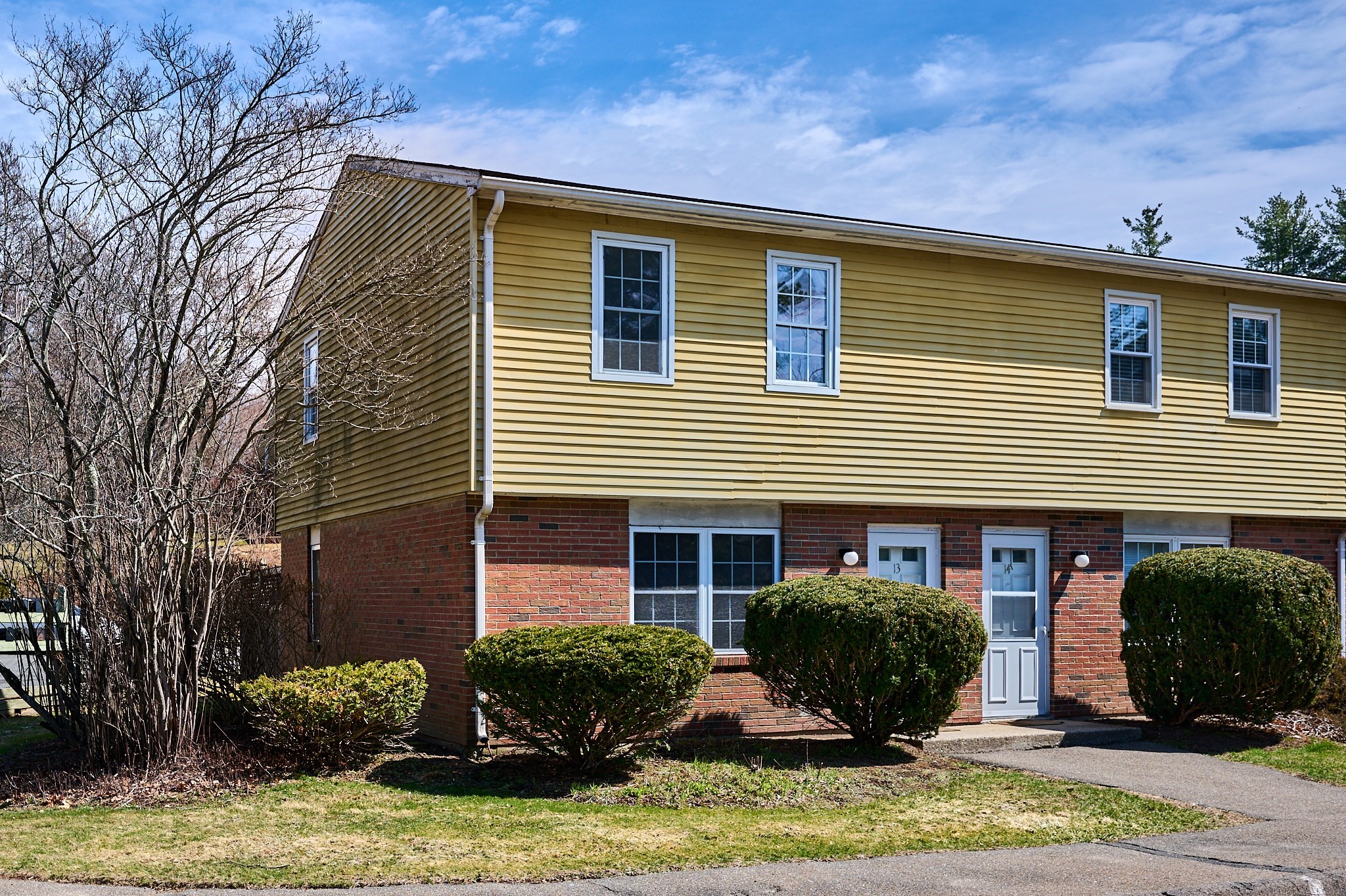 252 West St Unit 13, Amherst, MA 01002