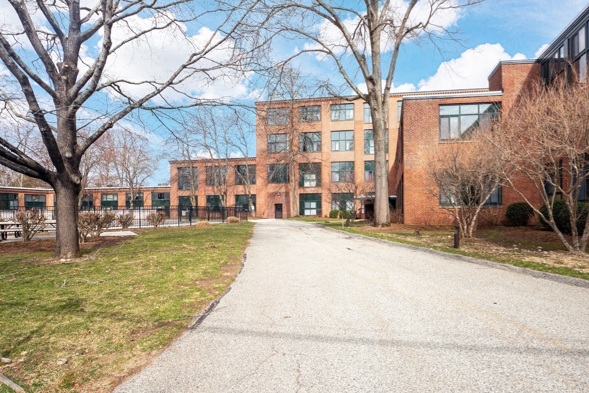 150 Rumford Ave Unit 5, Mansfield, MA 02048