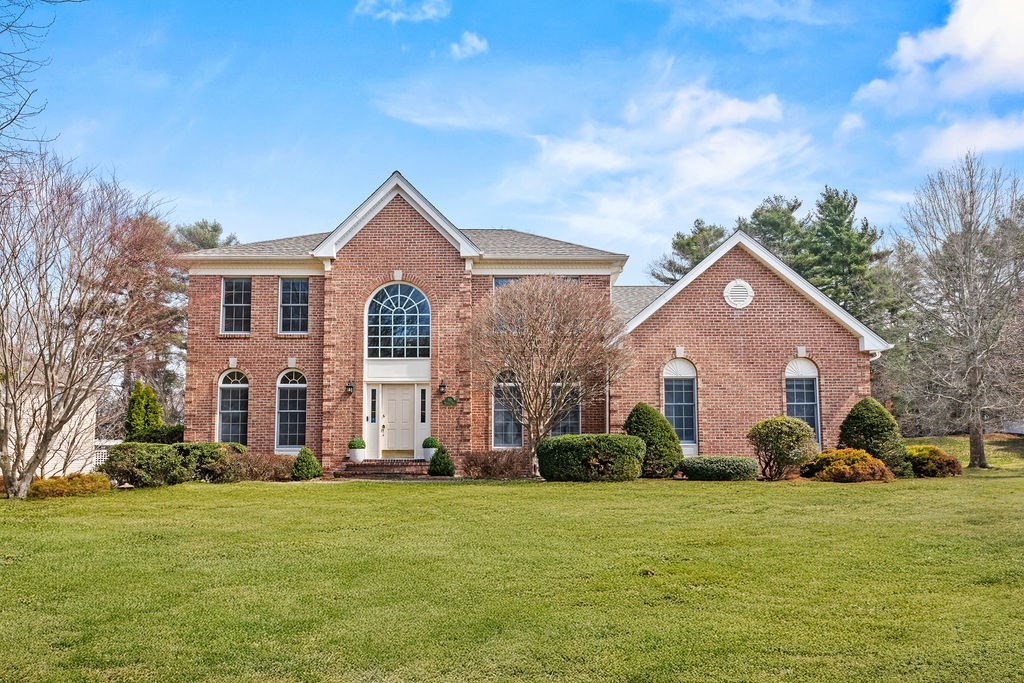 30 Hancock Rd, Franklin, MA 02038