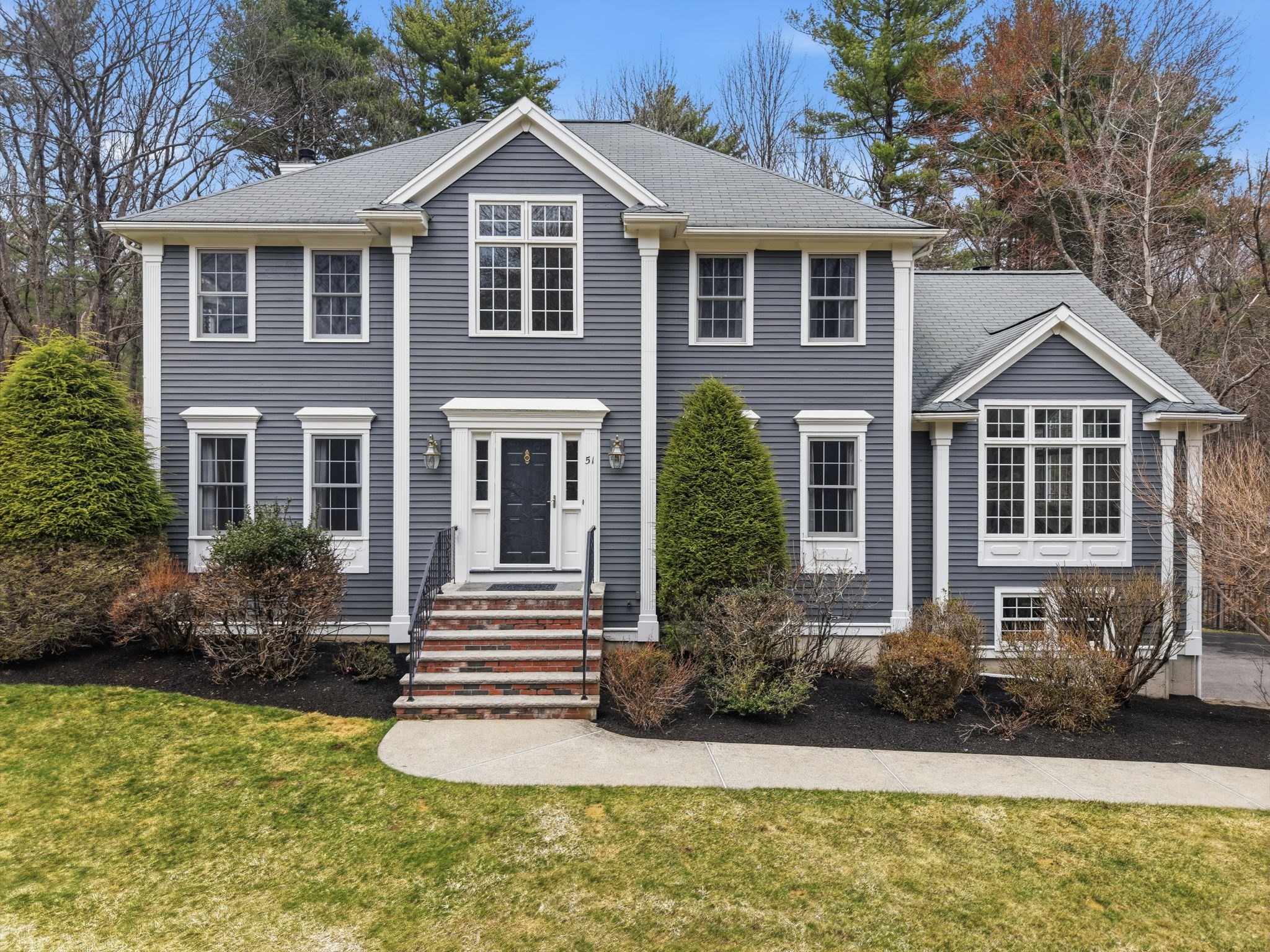 51 Colonial Ave, North Andover, MA 01845