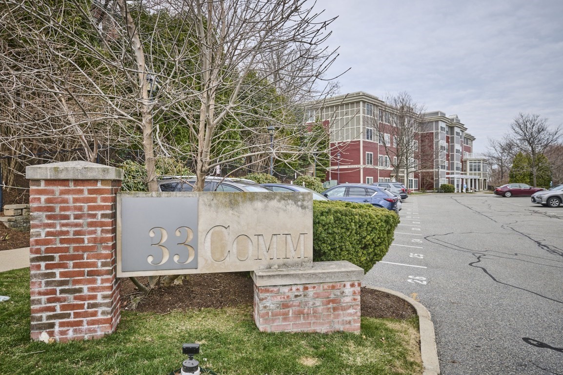 35 Commonwealth Ave Unit 103, Newton, MA 02467