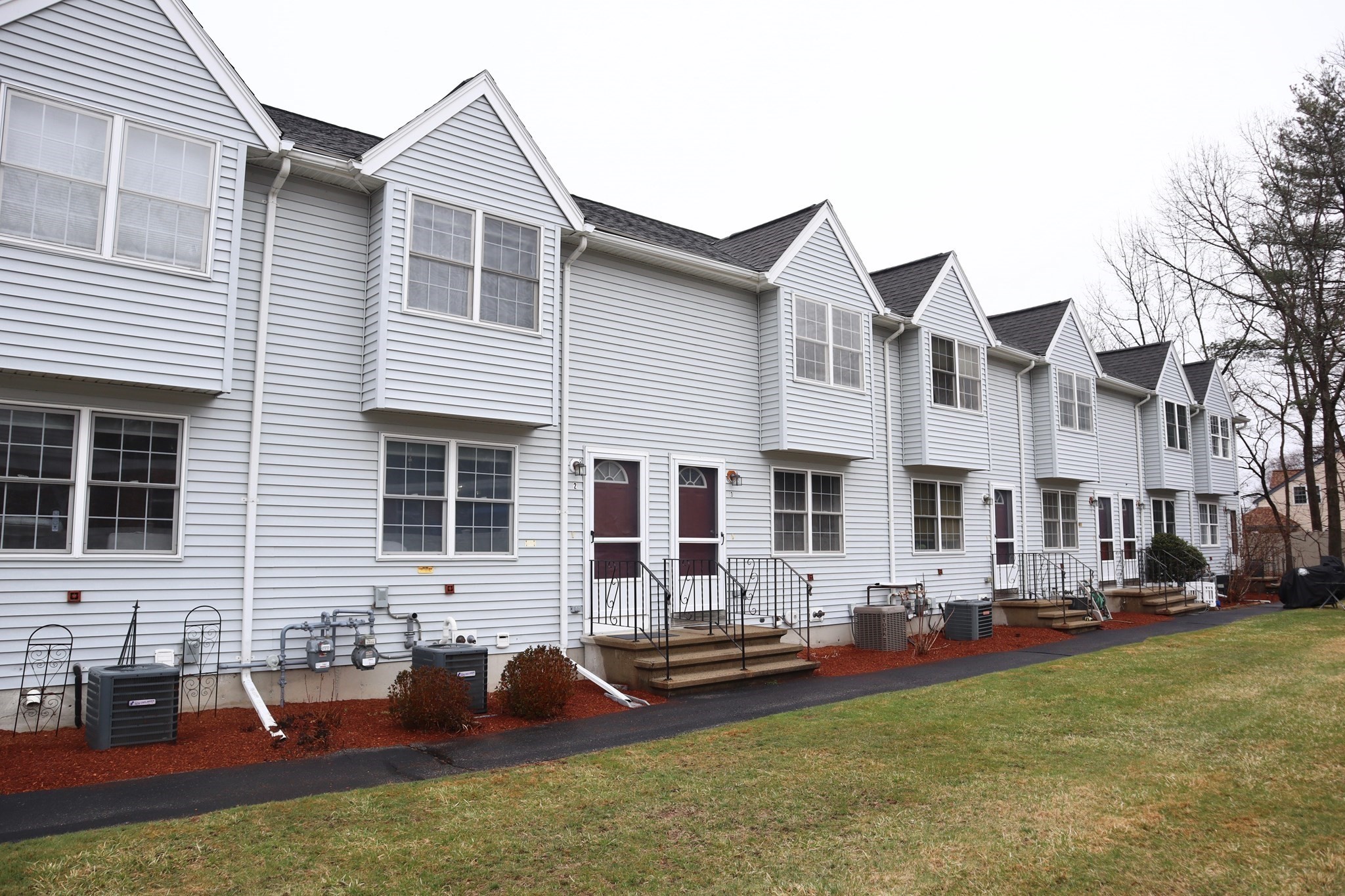 5 Kennedy Dr Unit 3, Chelmsford, MA 01863