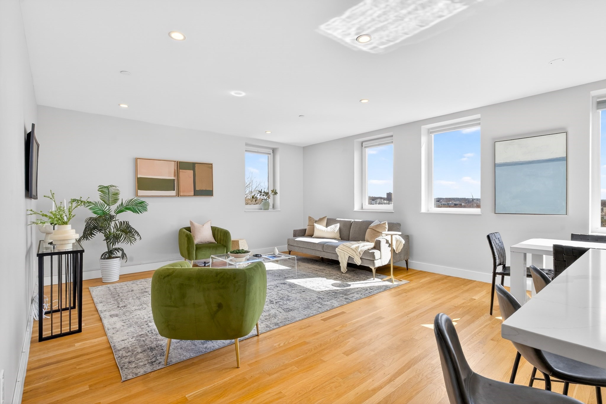52 Fisher Ave Unit 302, Mission Hill, Boston, MA 02120