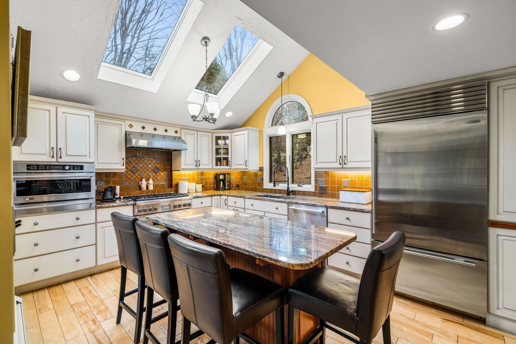 79 Sampson, Bolton, MA 01740