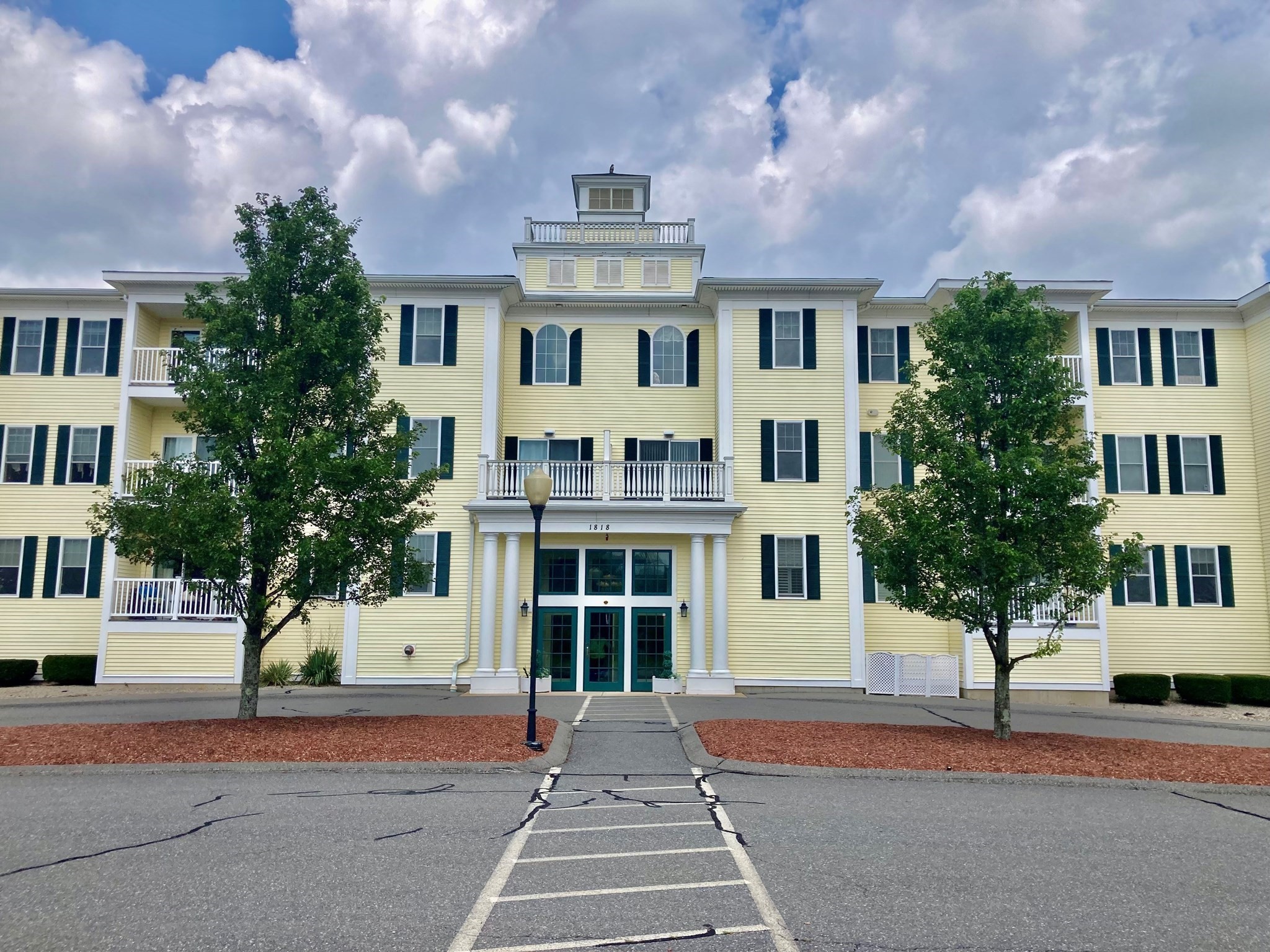 1818 Main St Unit 306, Holden, MA 01522