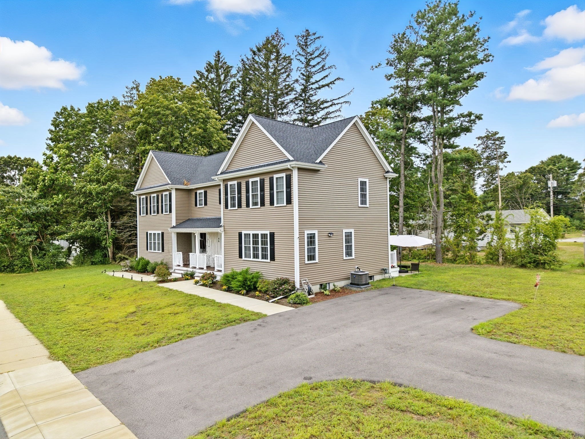 4 Lawton St Unit A, Taunton, MA 02780