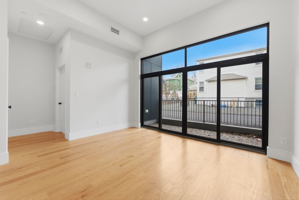 421 High St, Medford, MA Image 12