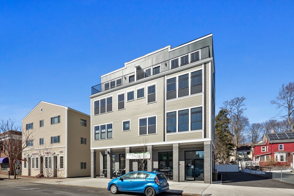 421 High St, Medford, MA Image 15
