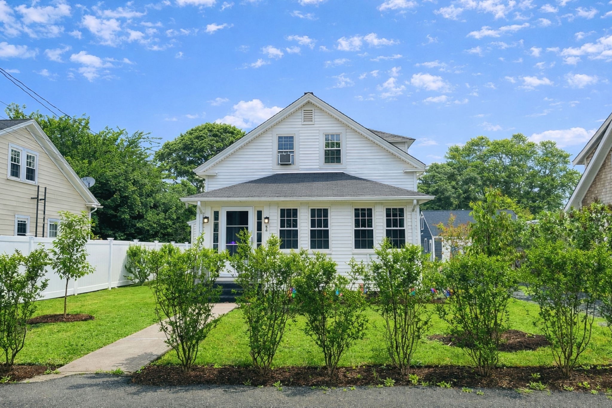 58 Chase St, Barnstable, MA 02601