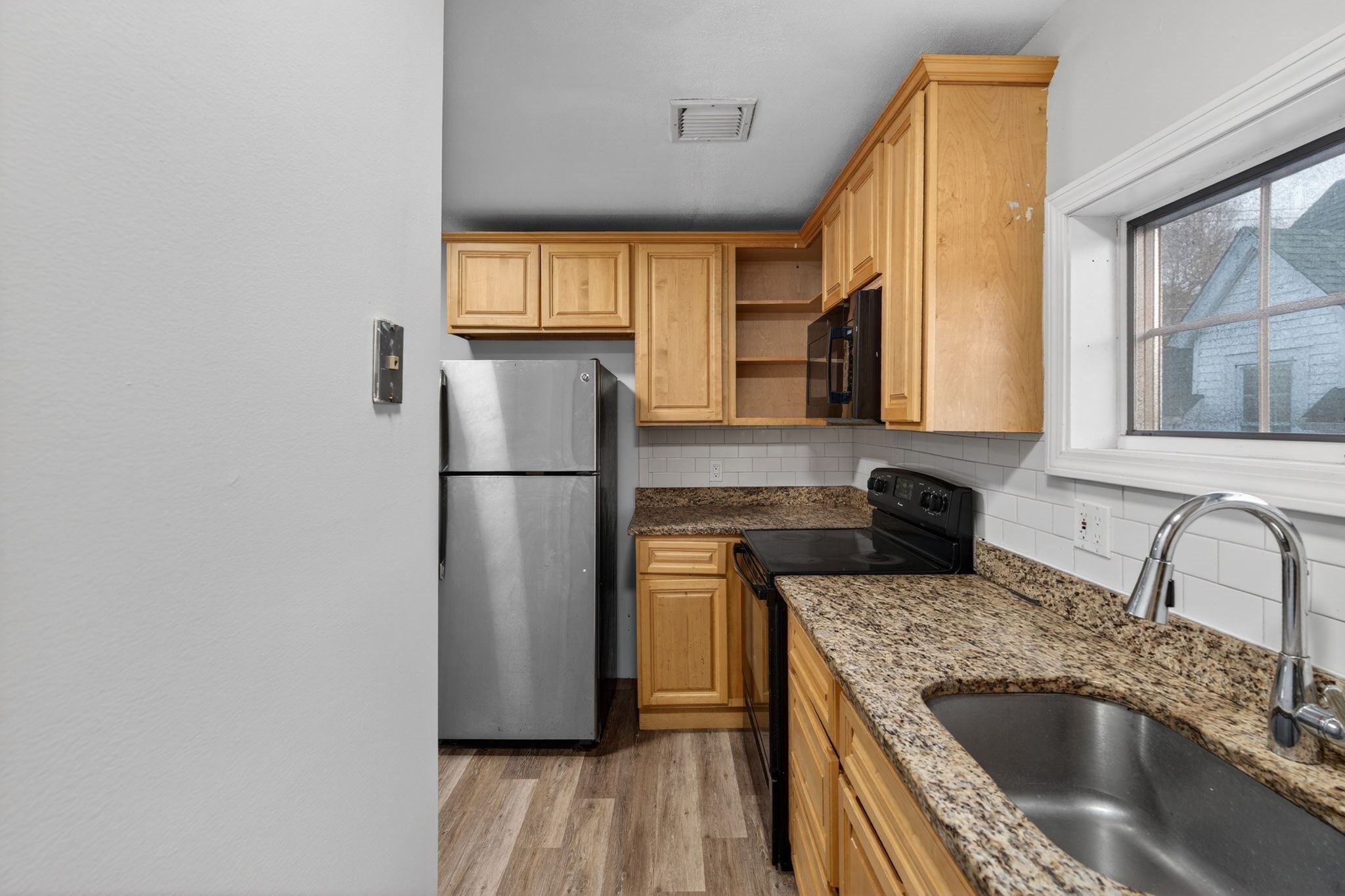 82 Linwood St, Lynn, MA 01905 - Image 35