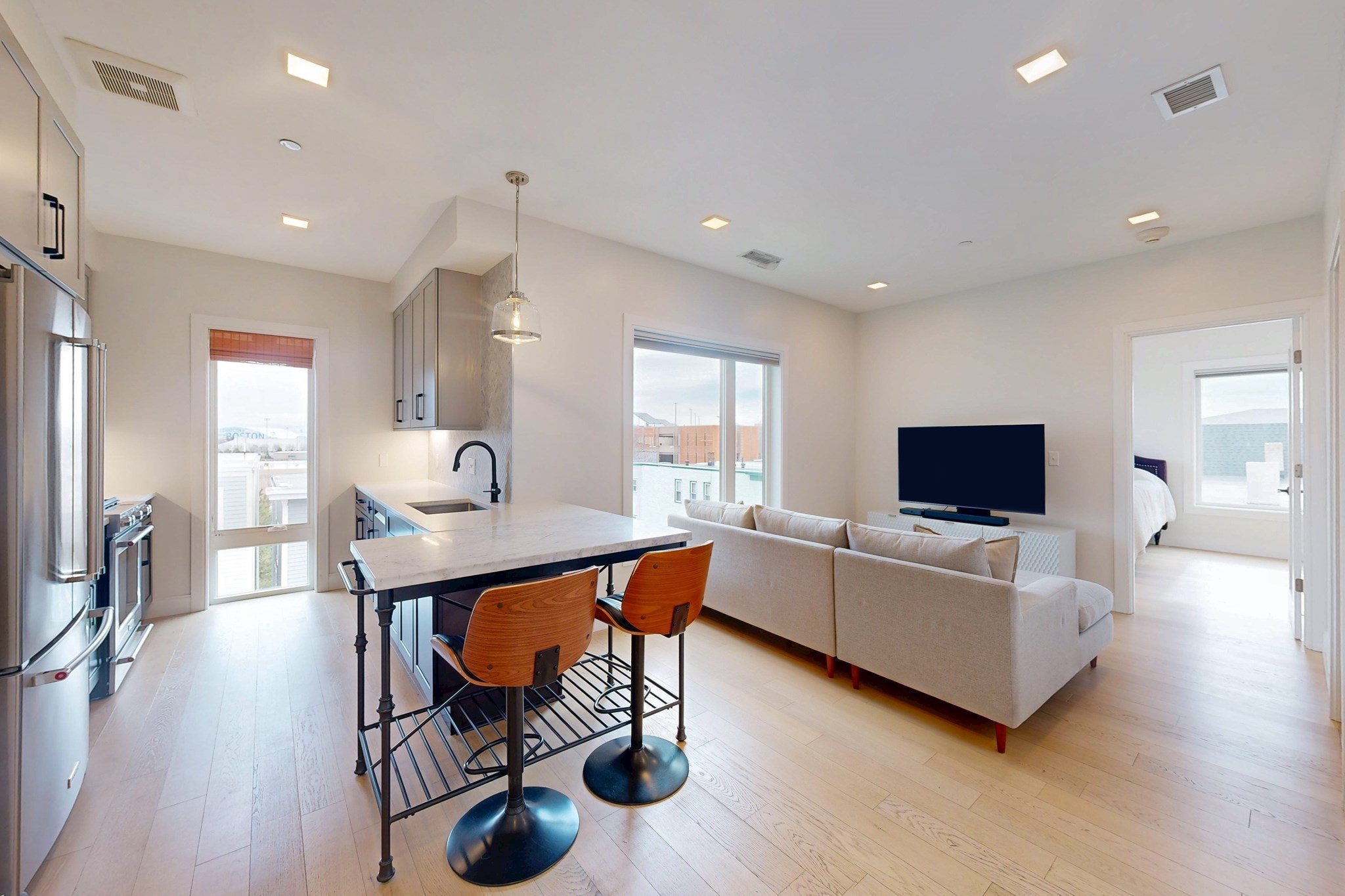 287 Maverick St Unit 402, East Boston, Boston, MA 02128