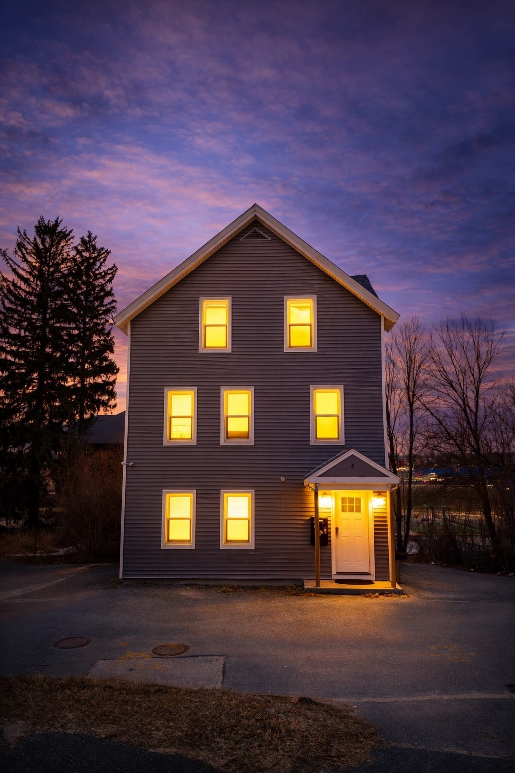 4 S Harlem St, Worcester, MA 01610