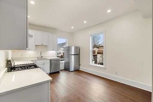 10 King Street, Apt 2
