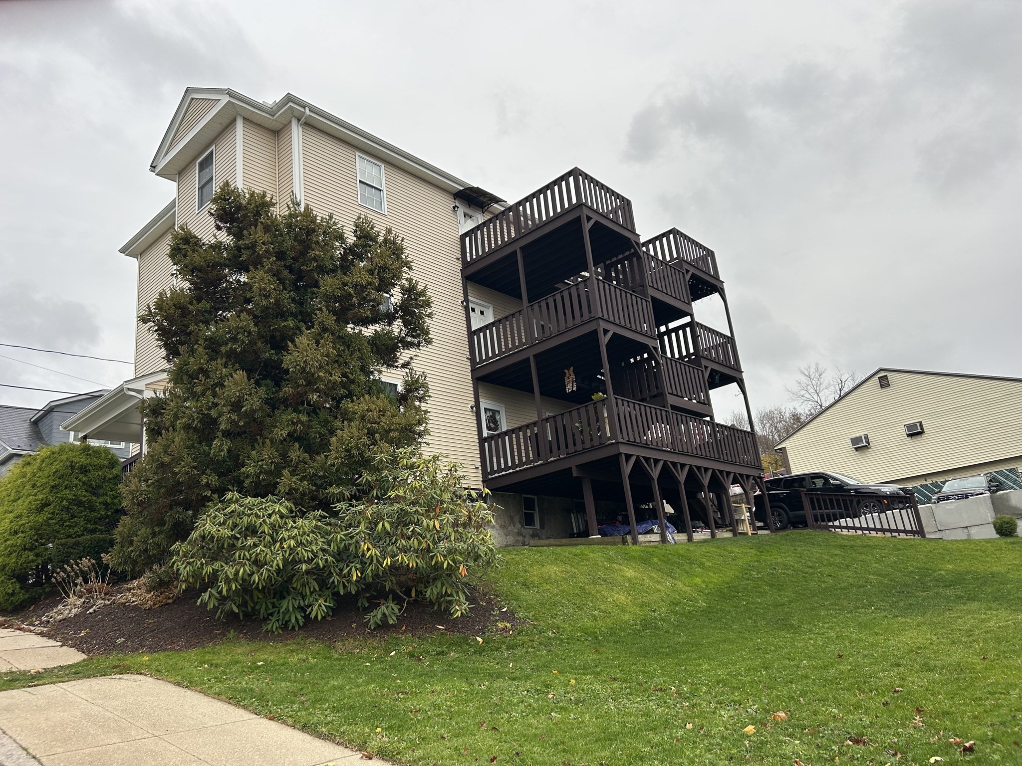 131 Stewart Unit 1B, Fall River, MA 02720