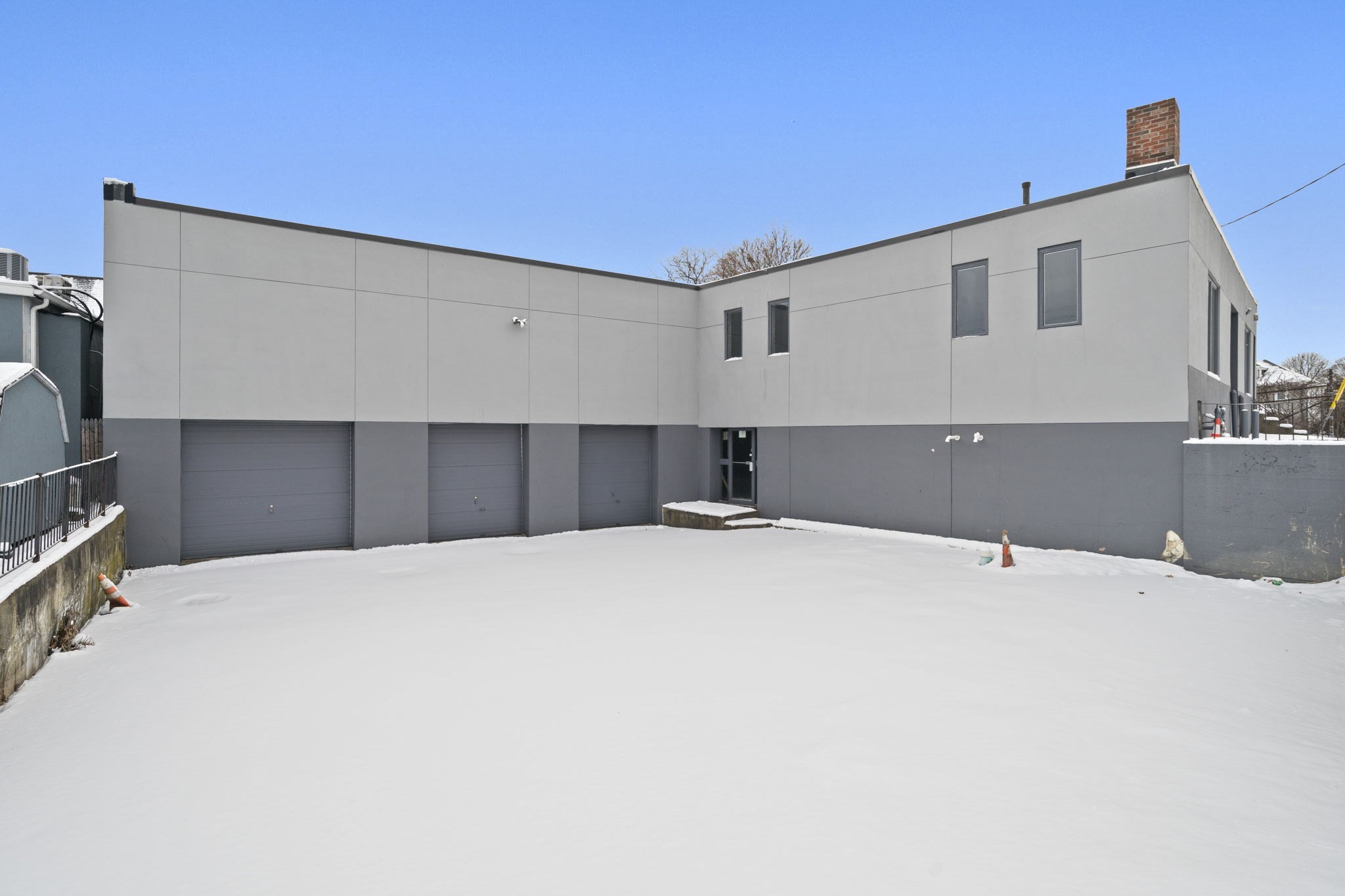 90 School St, Quincy, MA 02169