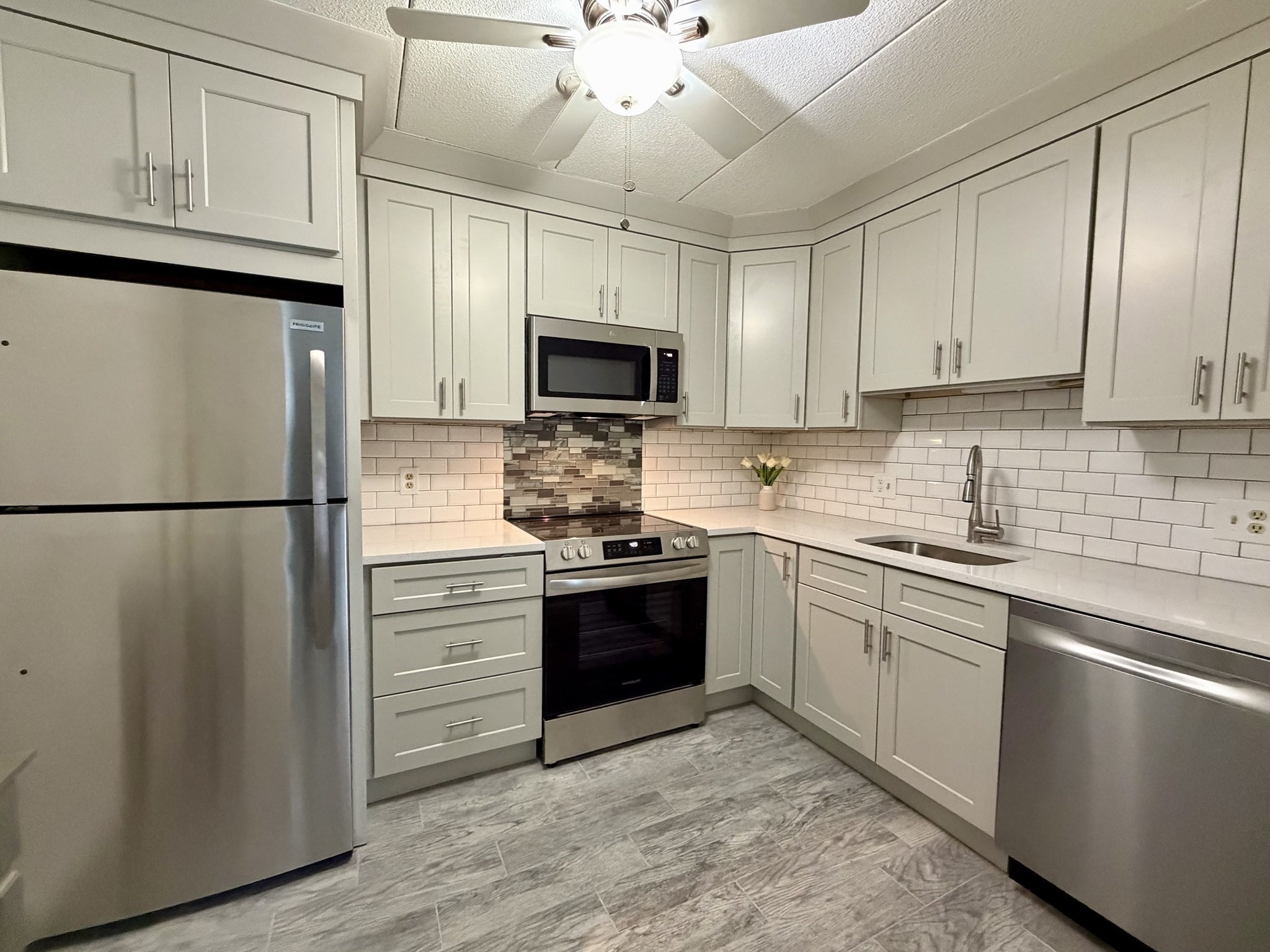 6 Old Stone Way Unit 3, Weymouth, MA 02189