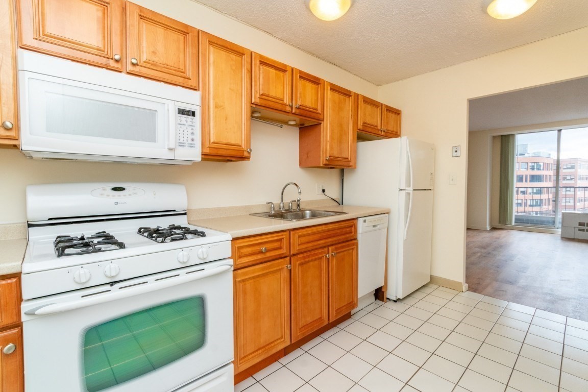 44 Washington St. Unit 605, Brookline, MA 02445 - Image 4