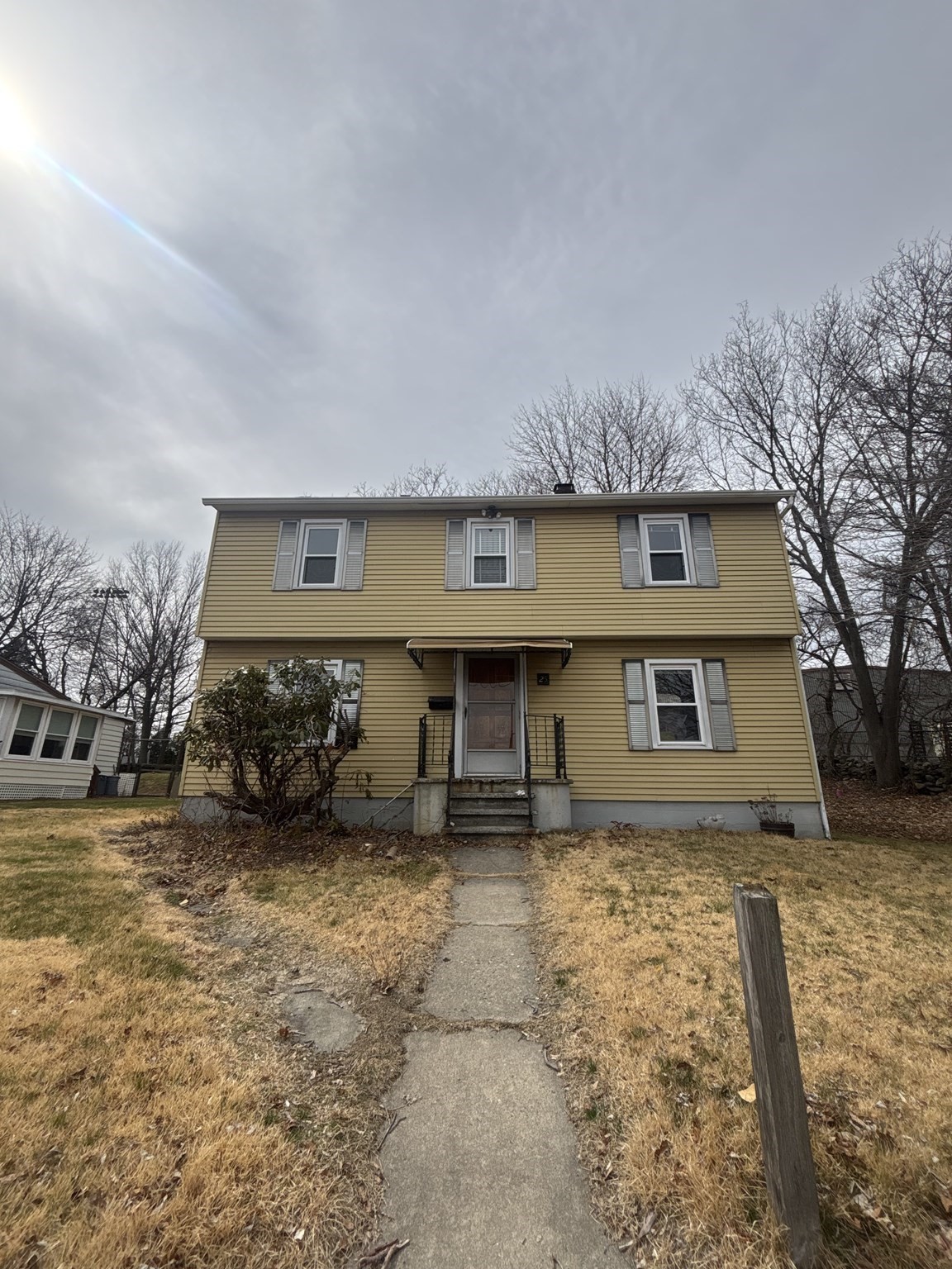 25 Shannon St, Worcester, MA 01604