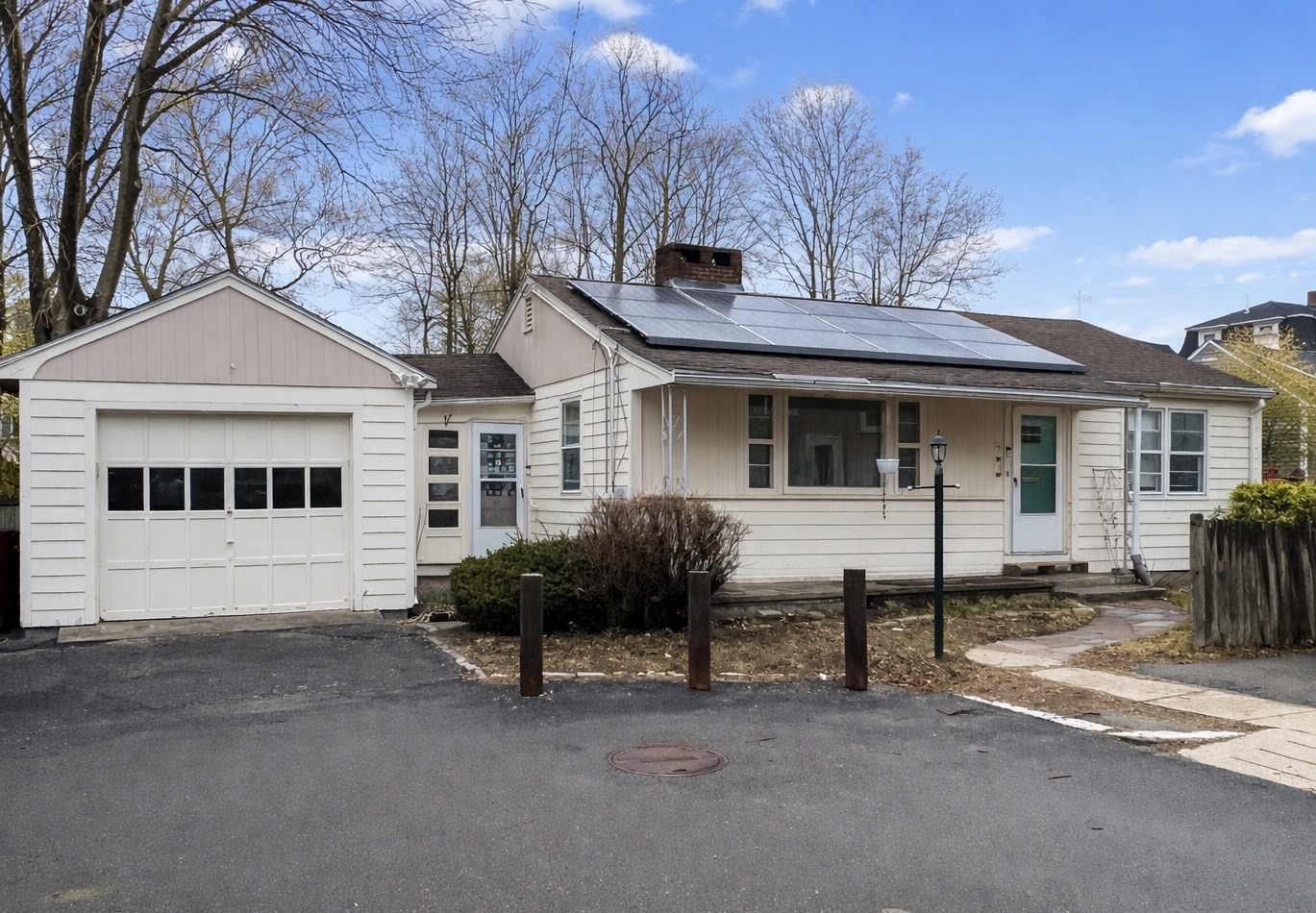 35 Felton Pl, Melrose, MA 02176