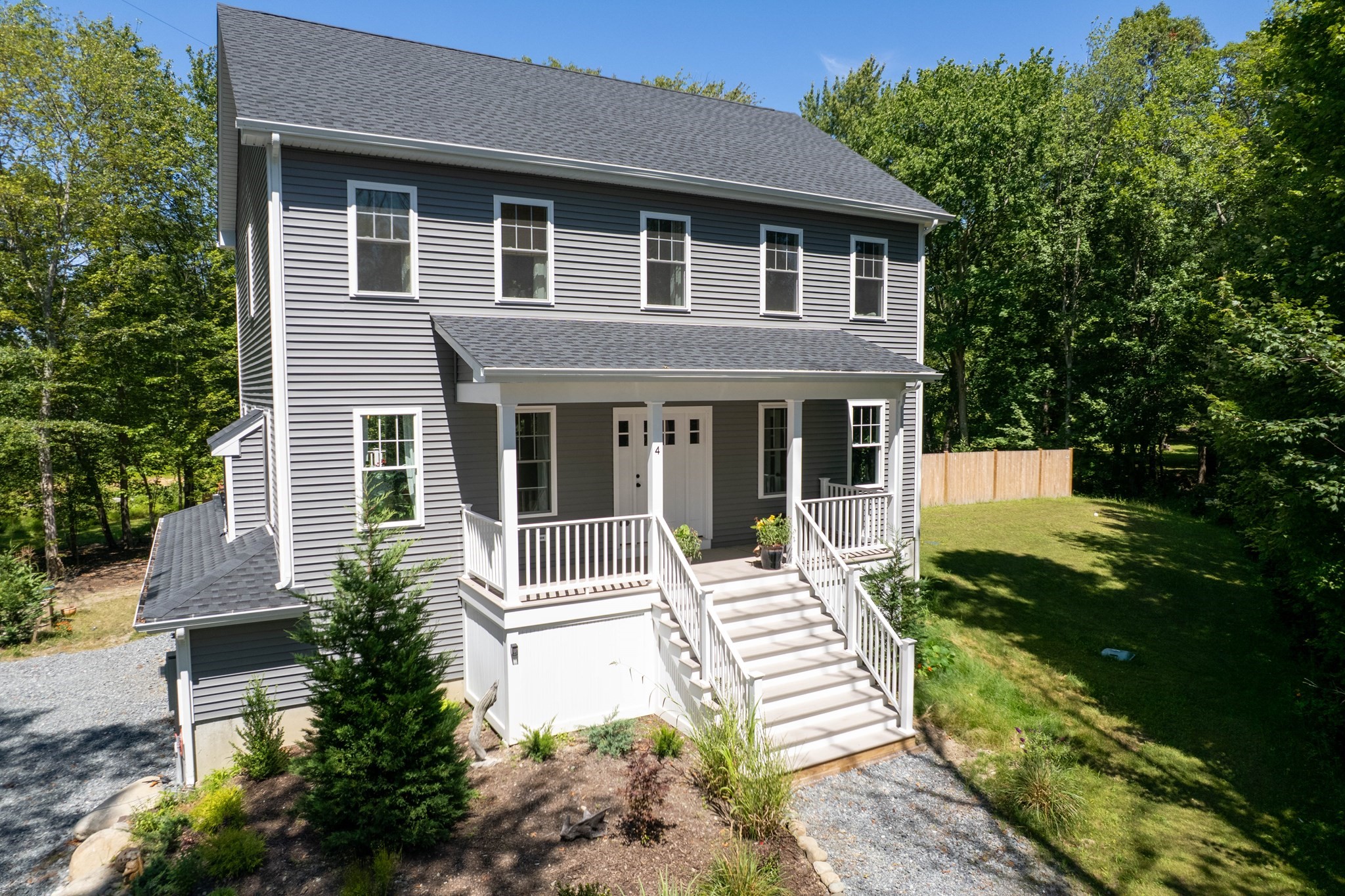 4 Swansom Rd, Swansea, MA 02777