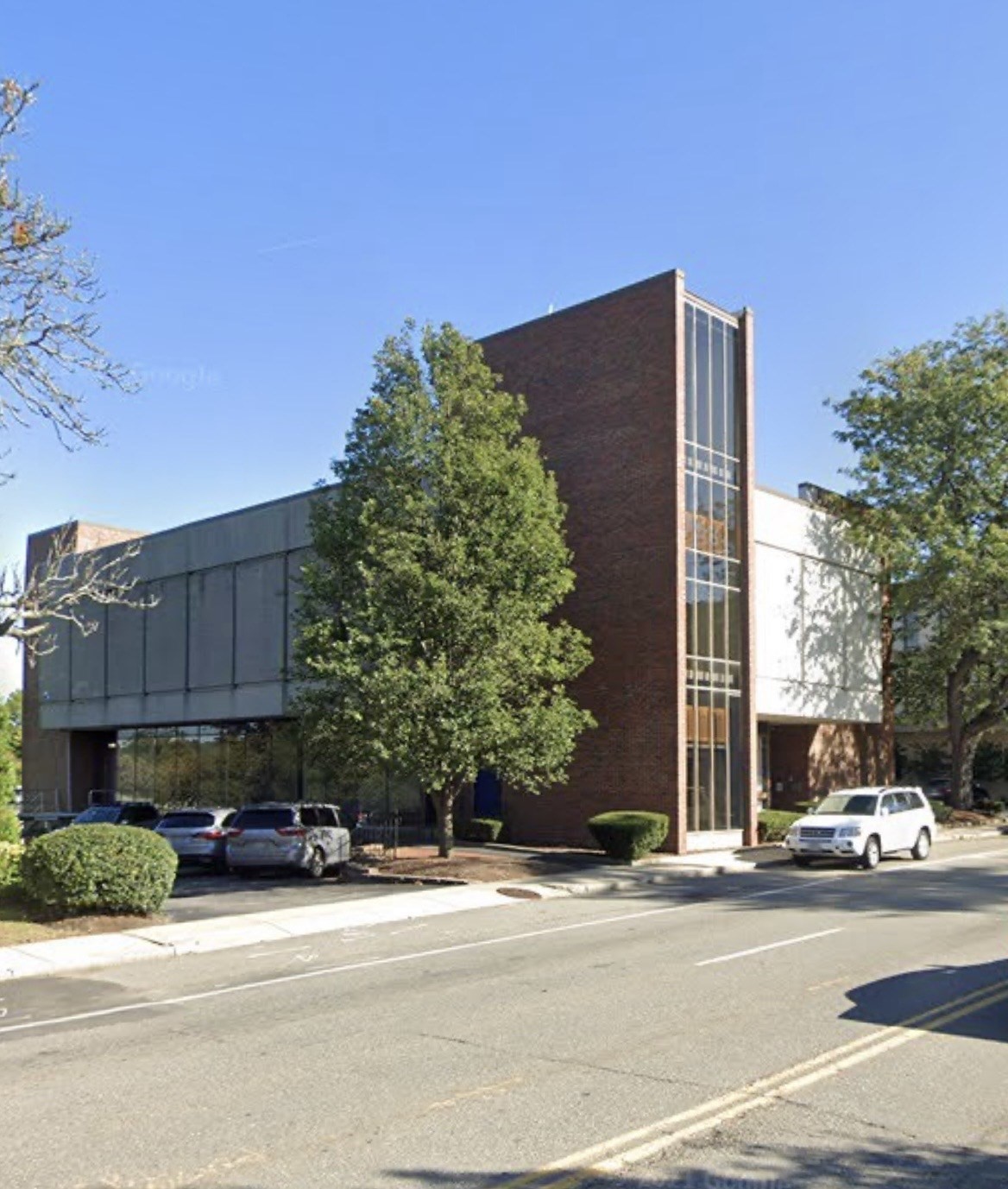 98 Galen St, Watertown, MA 02472