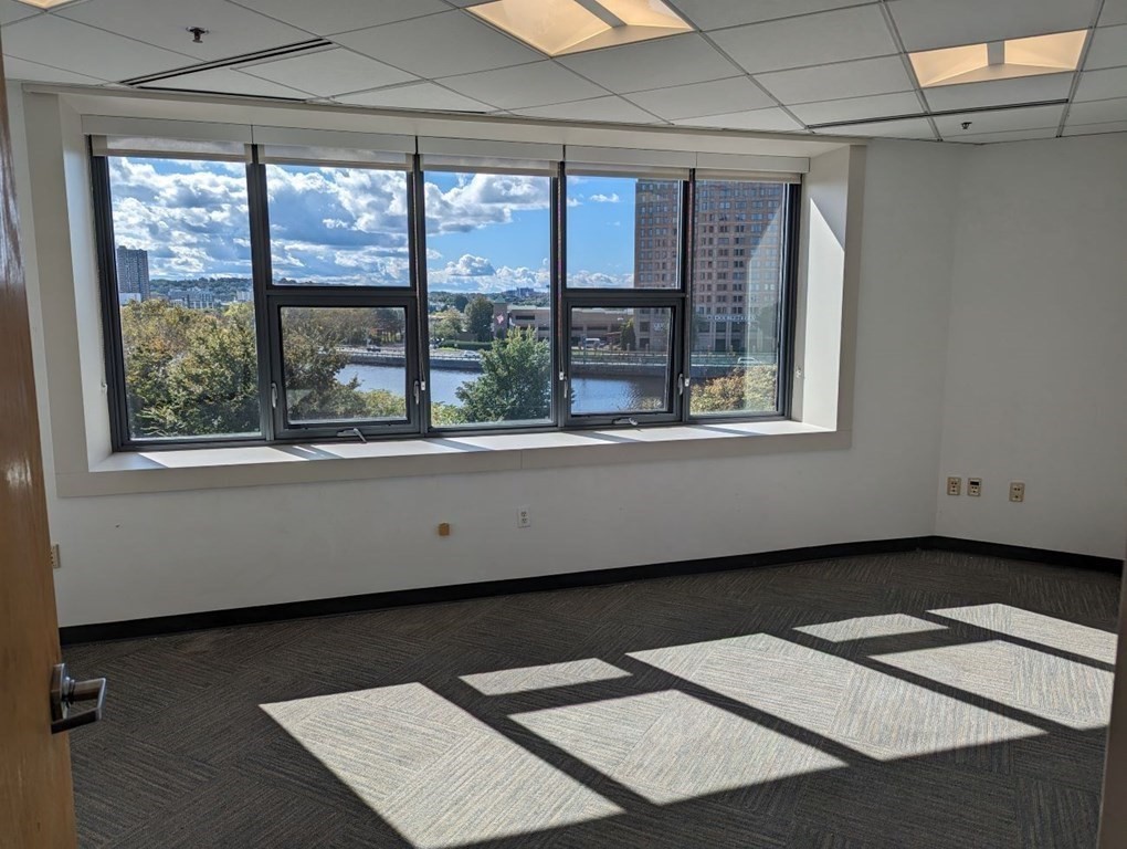 810 Memorial Dr Unit 301, Cambridge, MA 02139