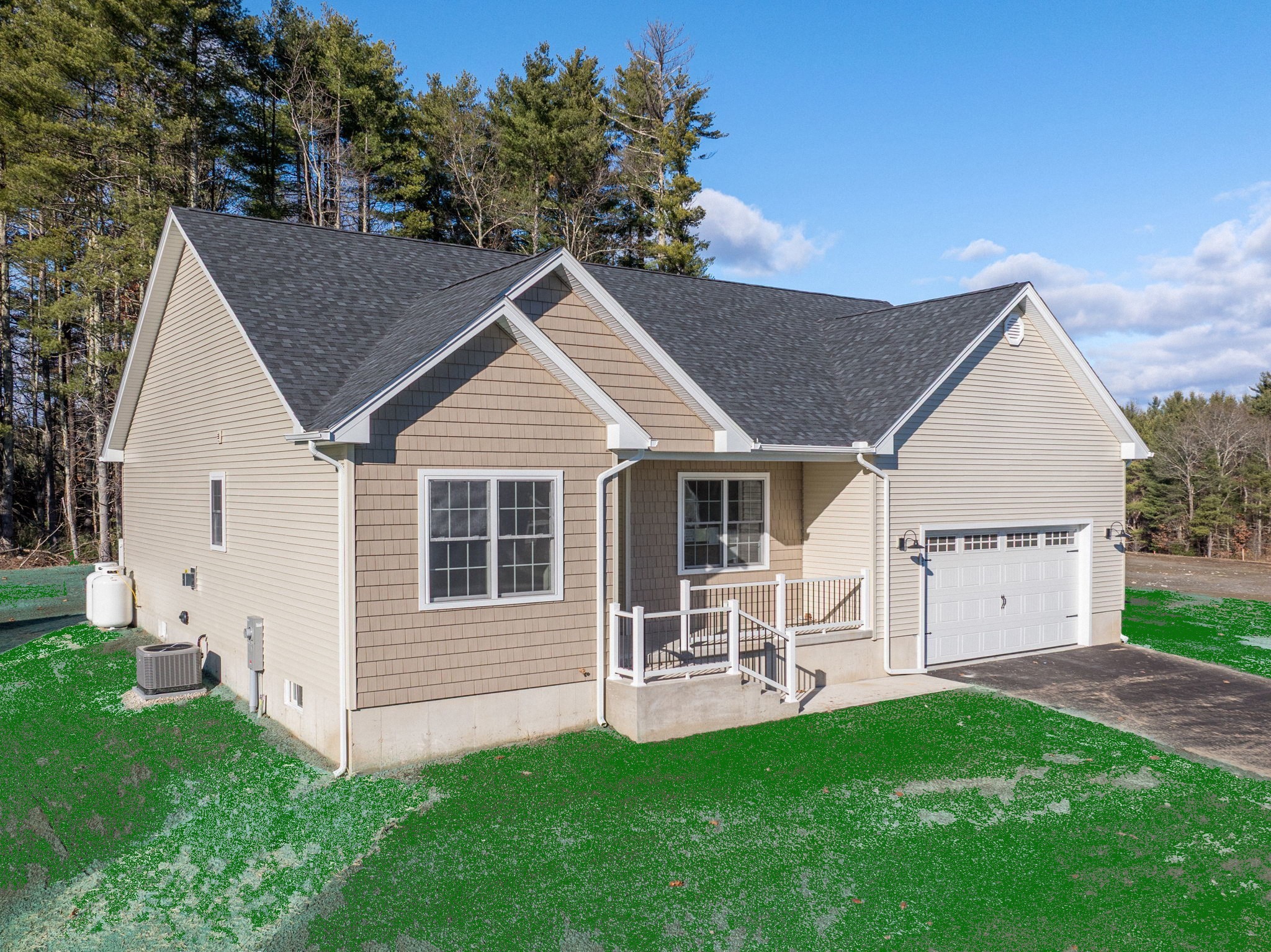 31 High Bluff Rd, Belchertown, MA 01007