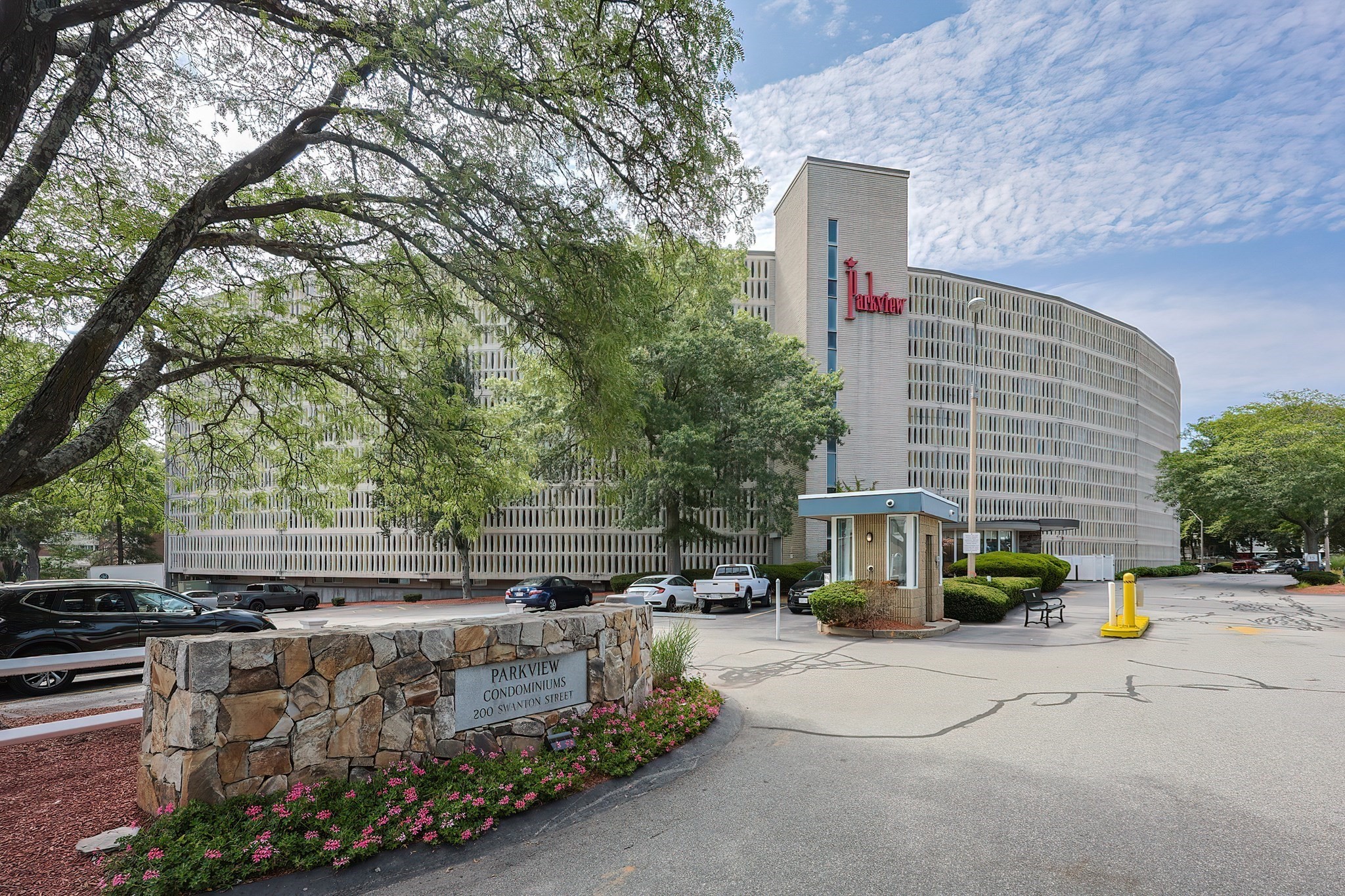 200 Swanton St Unit 538, Winchester, MA 01890