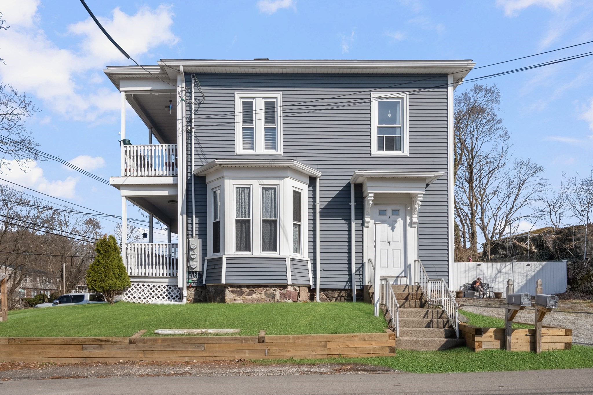 8 Oak Street, North Attleboro, MA 02760