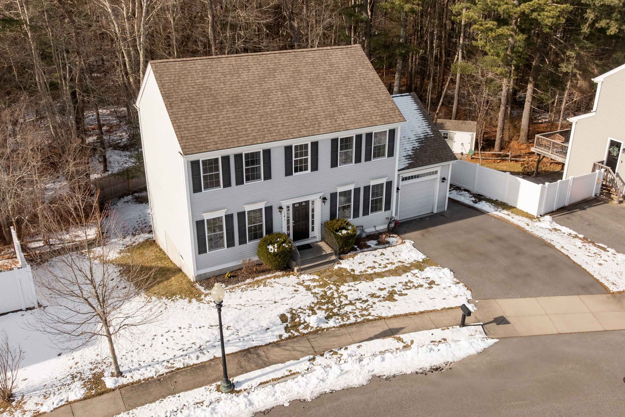 181 Tarkiln Pl, New Bedford, MA 02745