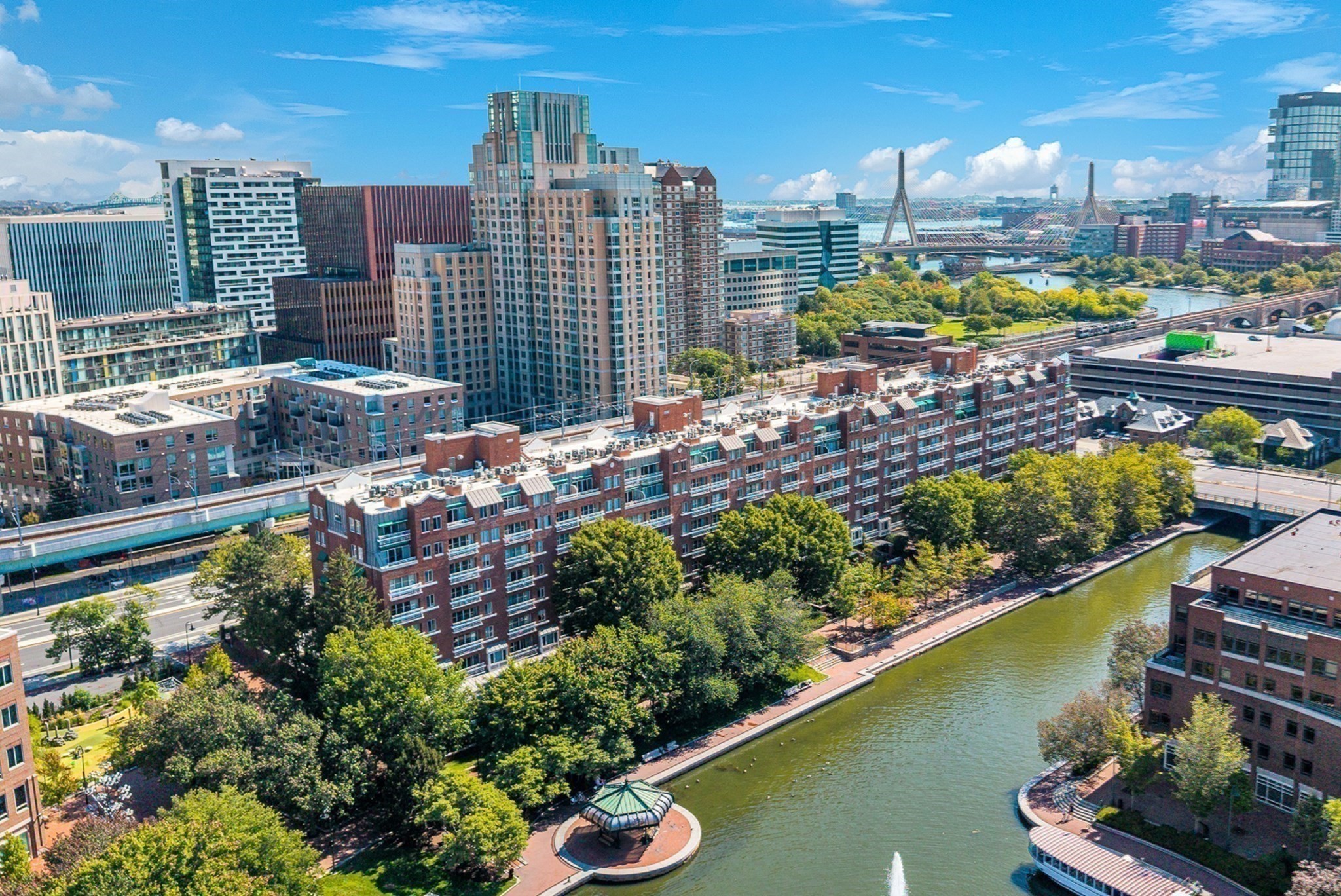 4 Canal Park Unit PH8, Cambridge, MA 02141