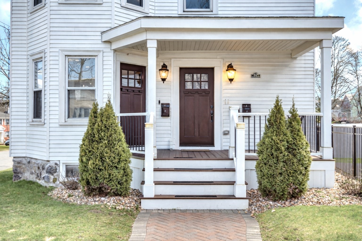 67 School St Unit 1, Salem, MA 01970