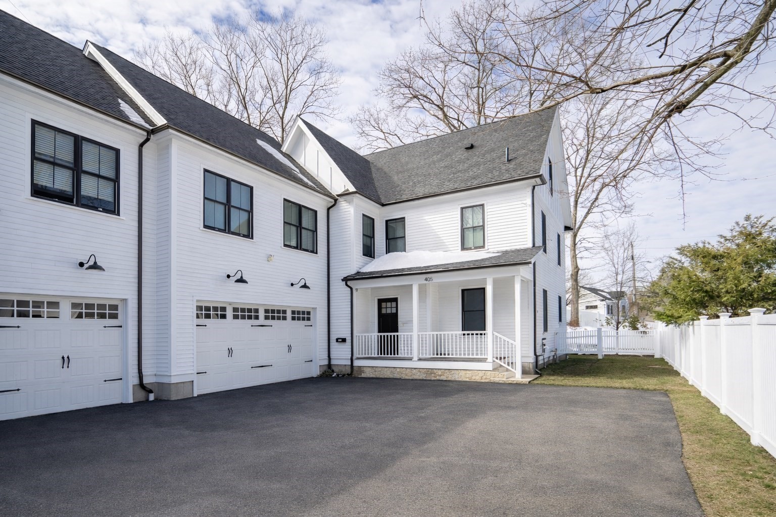 405 Parker St Unit 405, Newton, MA 02459