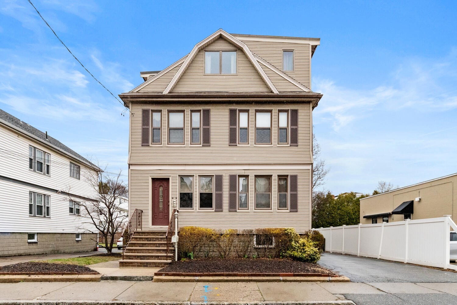 21 Seventh St, Medford, MA 02155