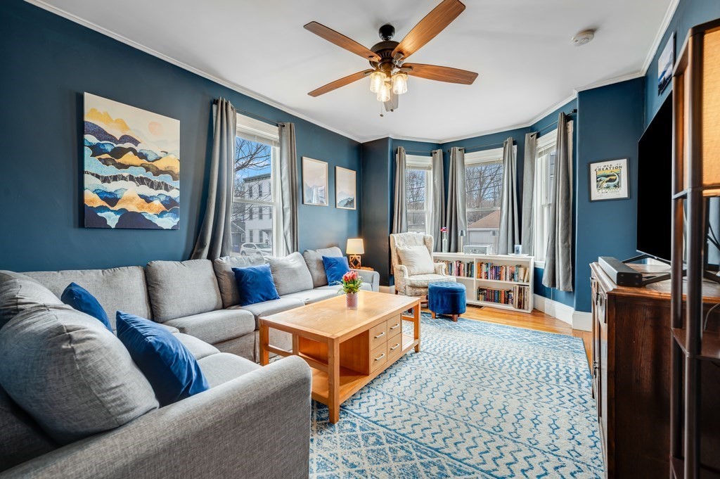 6 Pinedale Rd Unit 1, Roslindale, Boston, MA 02131