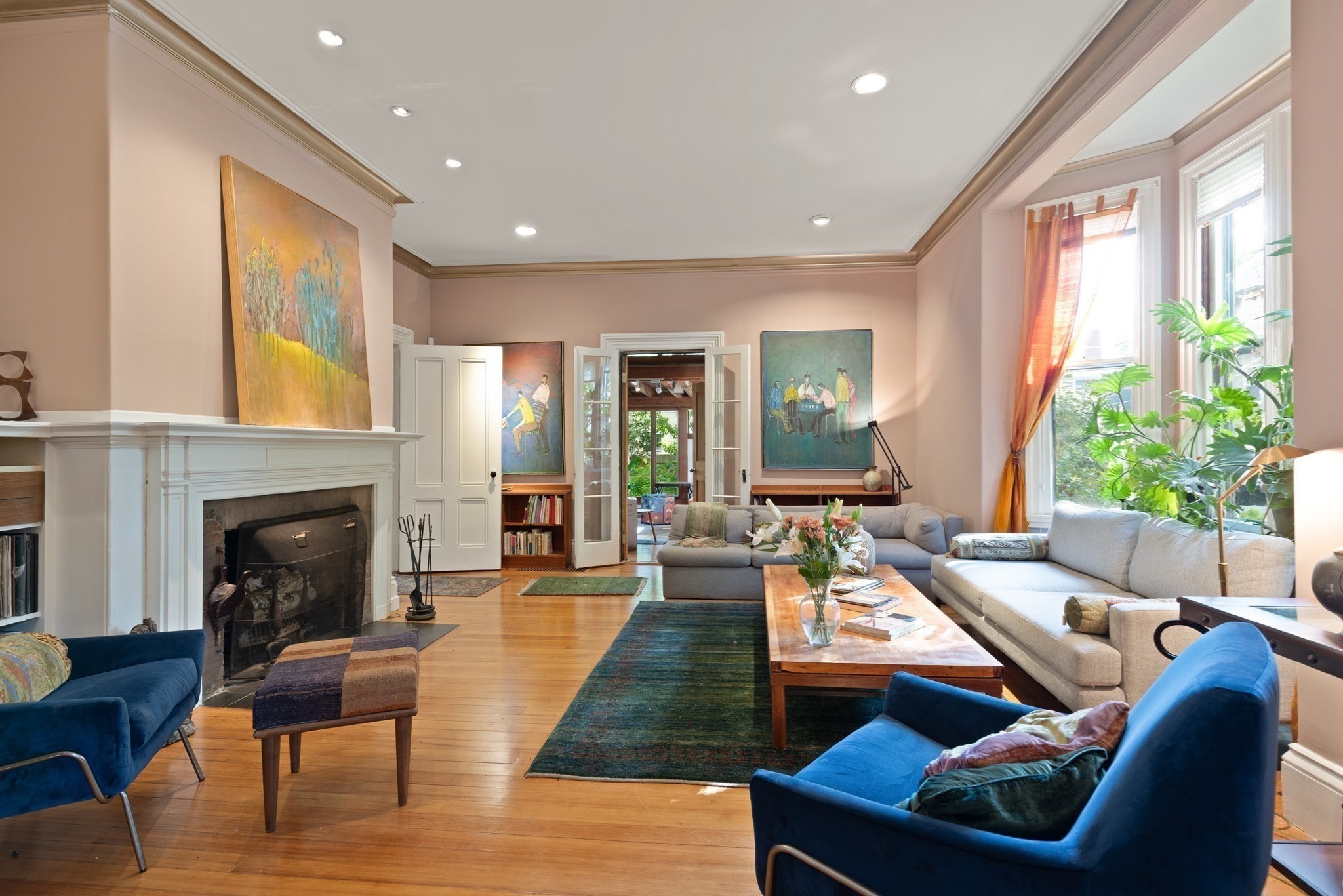 32 Hawthorn St, Cambridge, MA 02138